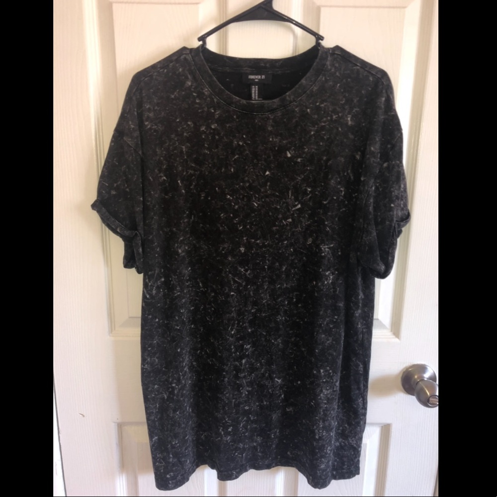 Forever 21 t-shirt